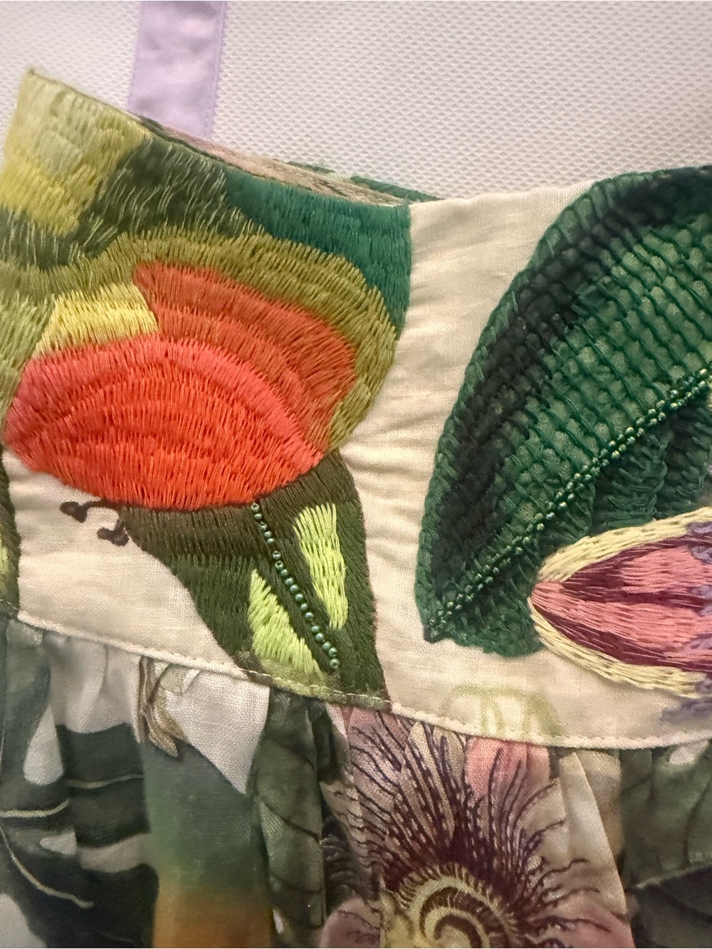 Floral Green linen skirt with embroidery and beading - Picture 8 of 9